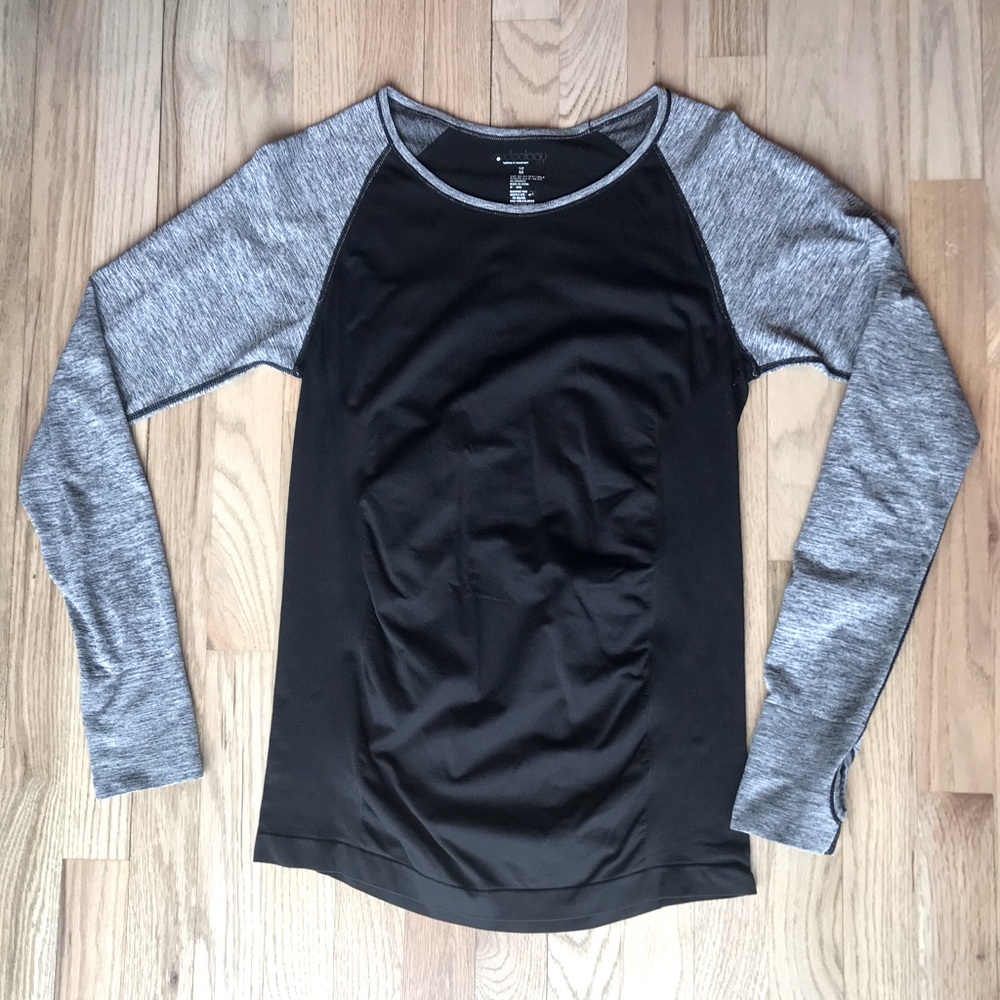 Long sleeve athletic wear top